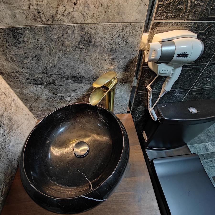 Star Hotel Istanbul Bagian luar foto