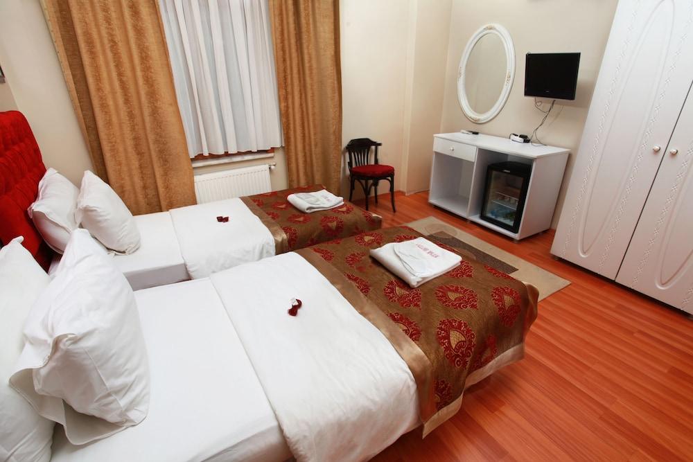 Star Hotel Istanbul Bagian luar foto